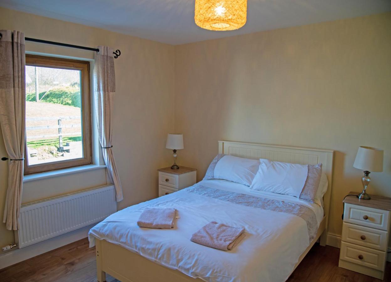 Malachys Rest Dingle By Trident Holiday Homes Exterior photo